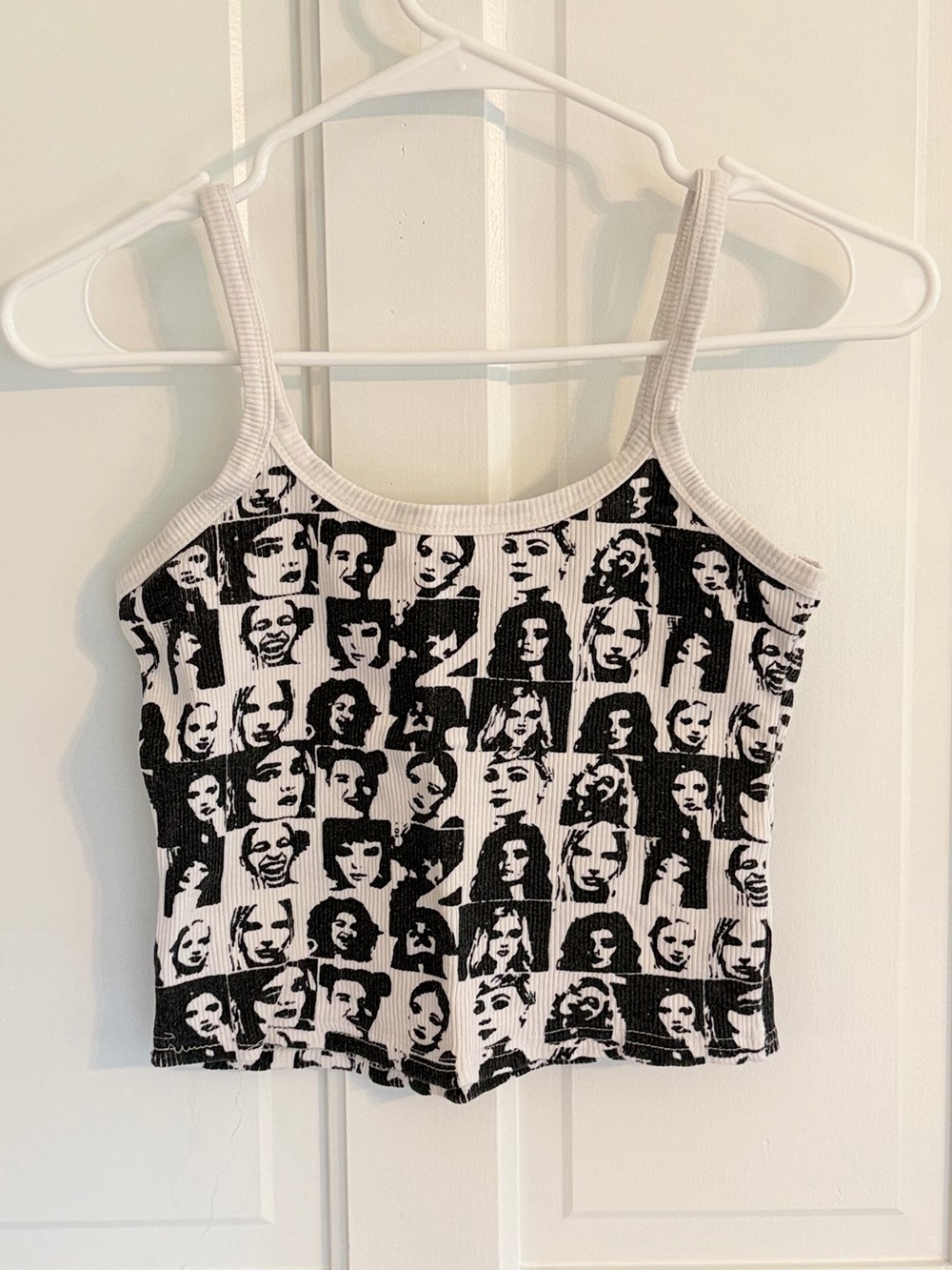 Edikted Graphic Faces Ribbed Crop Tank Top Black White Y2K Size Small